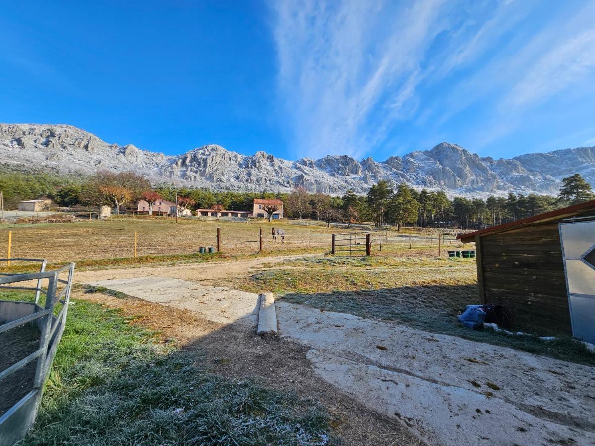 Vila Haras De Séranon Exteriér fotografie