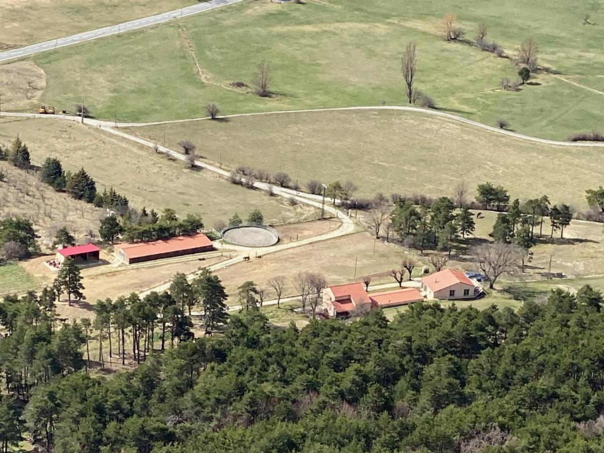 Vila Haras De Séranon Exteriér fotografie