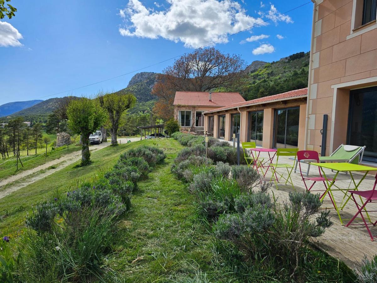 Vila Haras De Séranon Exteriér fotografie