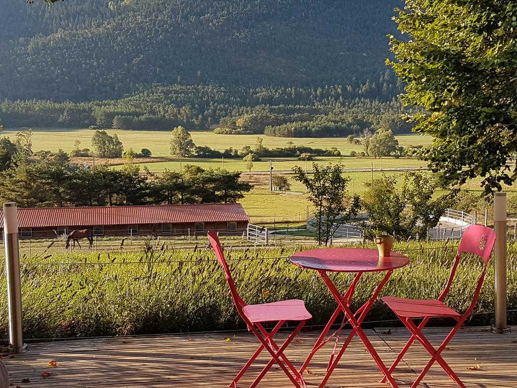 Vila Haras De Séranon Exteriér fotografie